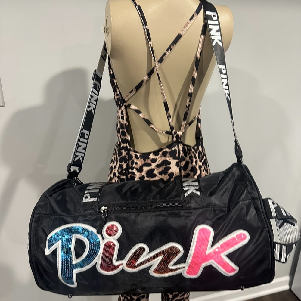 Duffle bag new weekend gym bag large new black